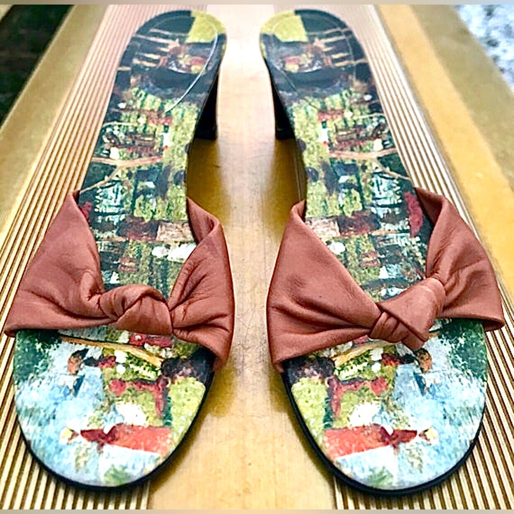 Women's 9 Medium Leather JEON Wearable Art Classic Painting Heeled Sandals